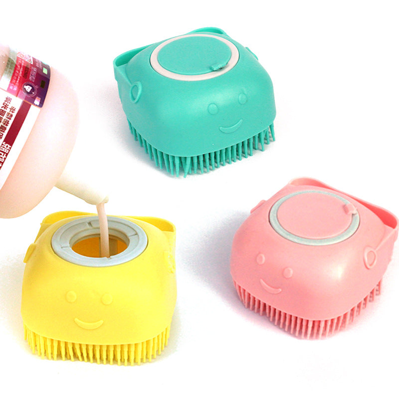 Refilling a silicone pet bath brush with diluted shampoo
